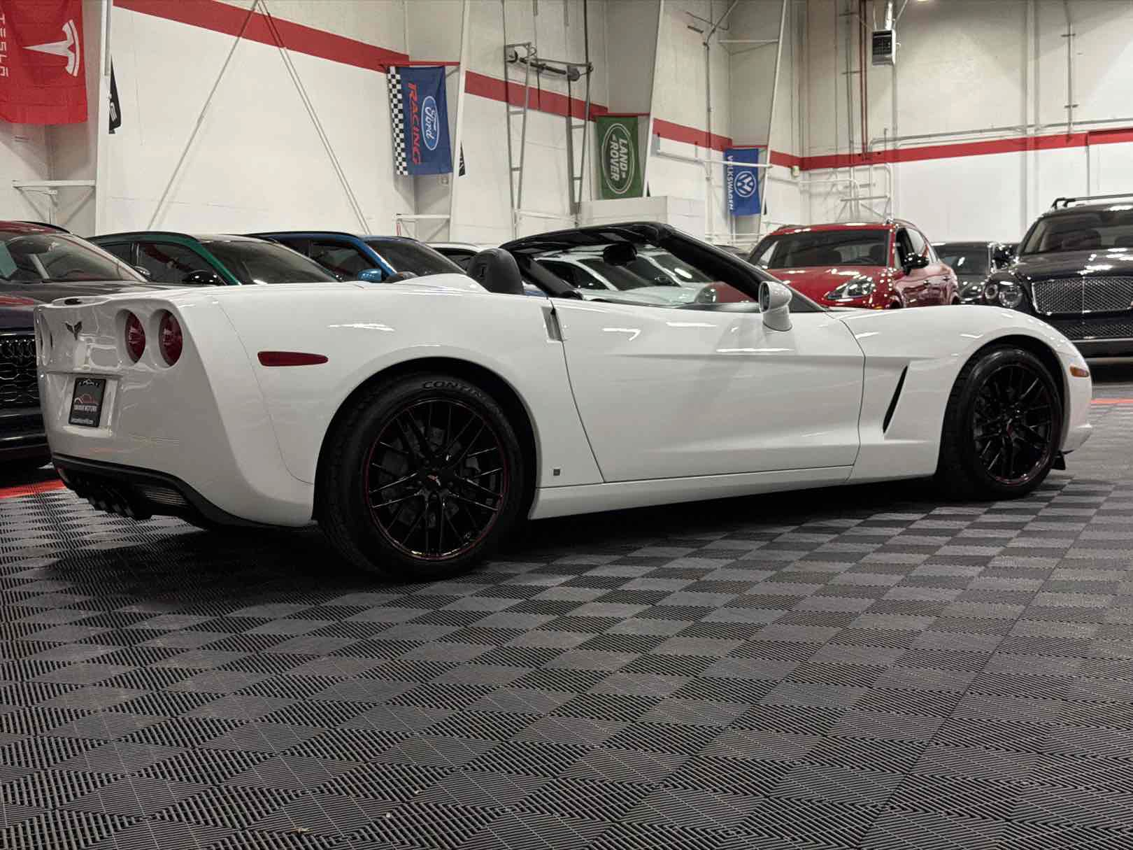 Used 2008 Chevrolet Corvette Convertible w/ Preferred Equipment Group RWD image 3