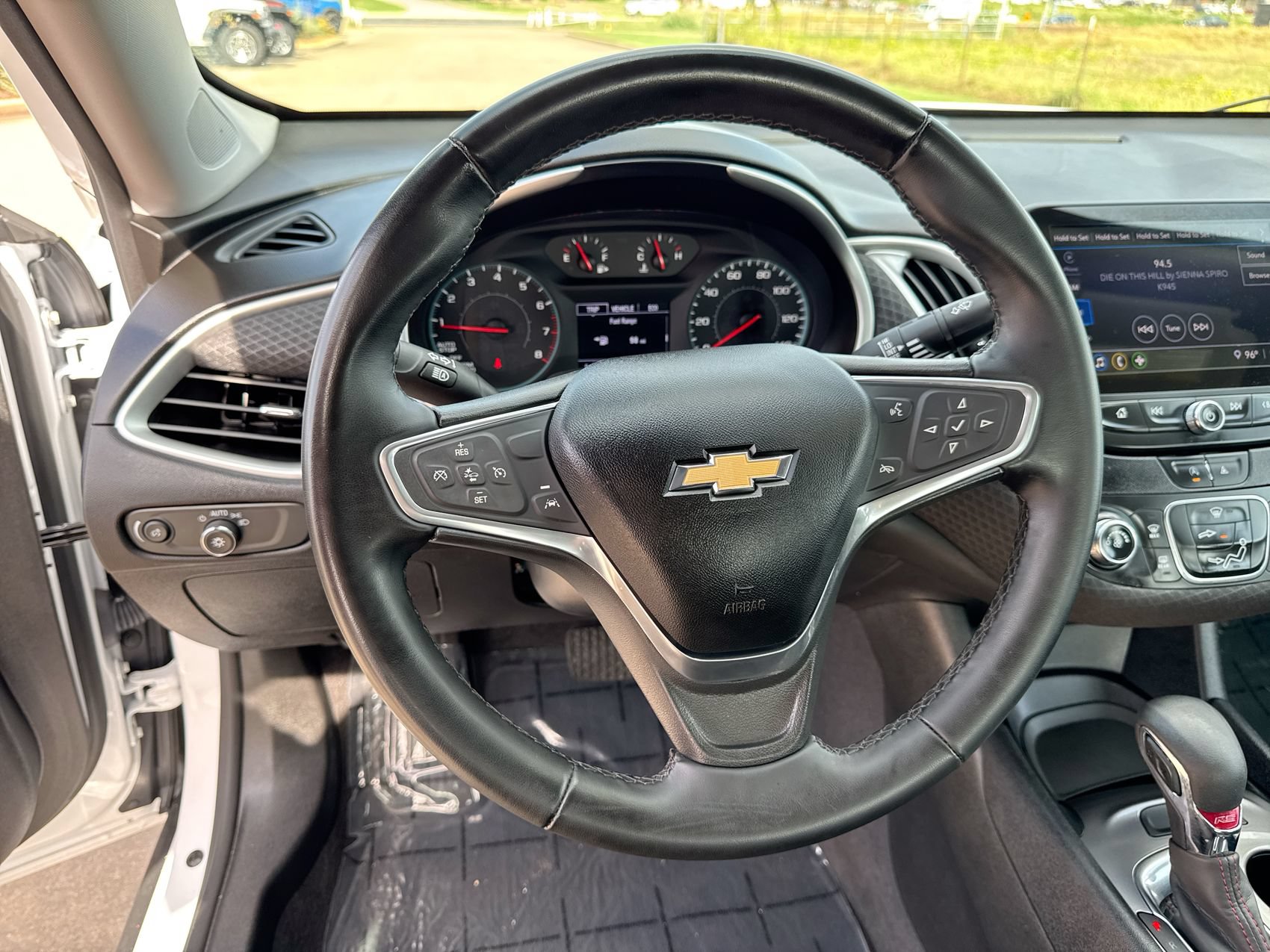 Used 2023 Chevrolet Malibu RS FWD image 14