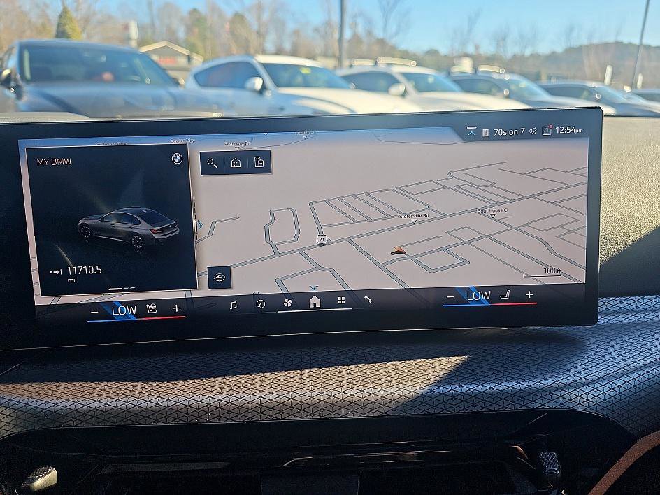 Used 2025 BMW 330i Sedan w/ M Sport Package image 29