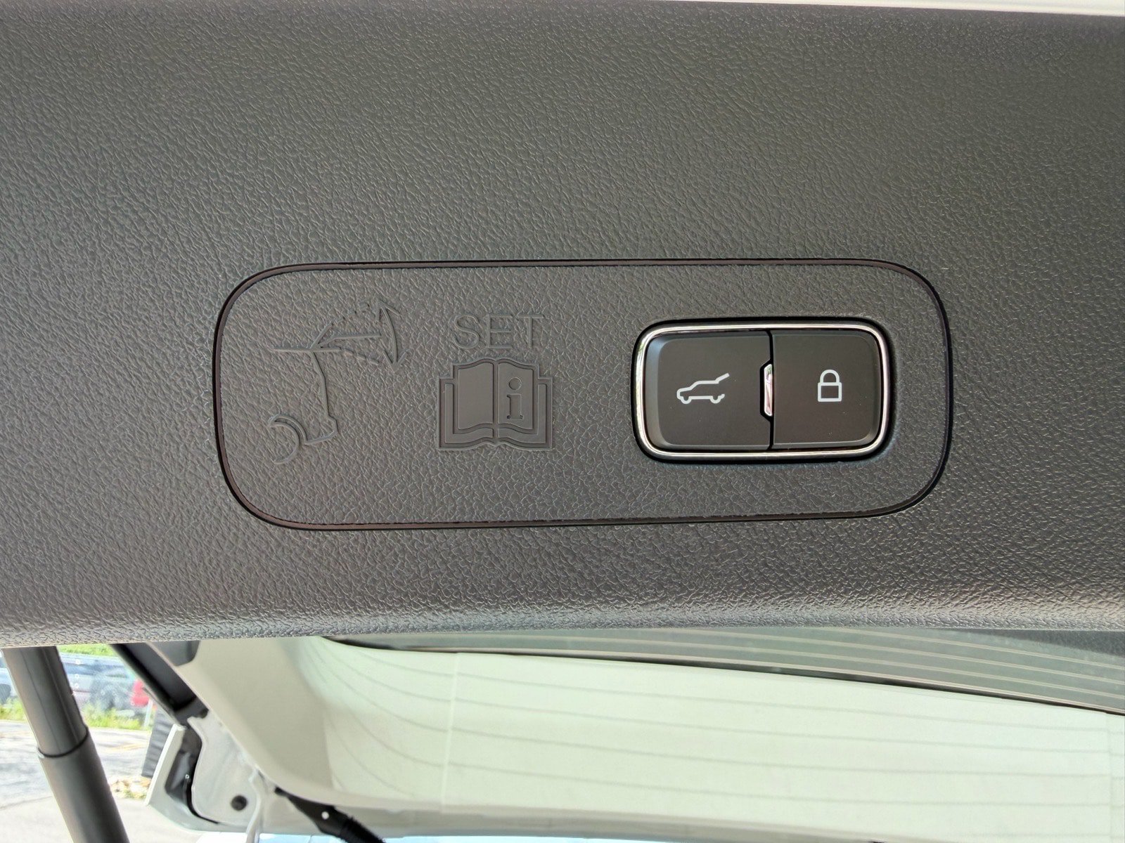 New 2026 Lincoln Aviator Reserve AWD/4WD image 18