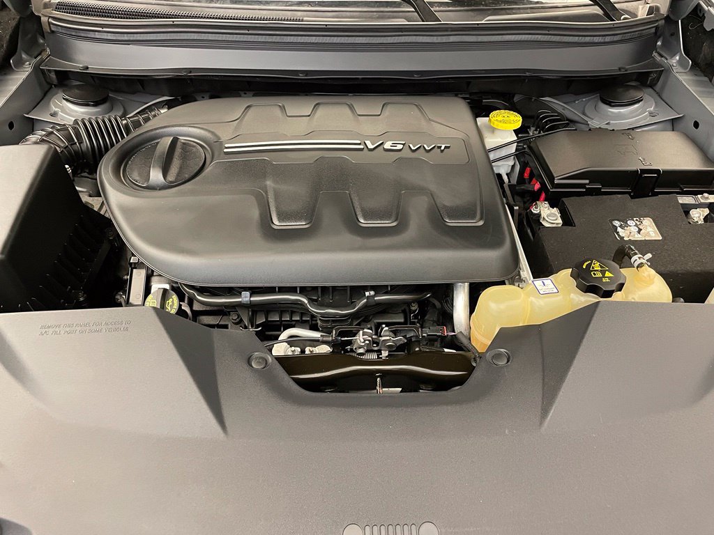 Used 2020 Jeep Cherokee Limited AWD/4WD image 31