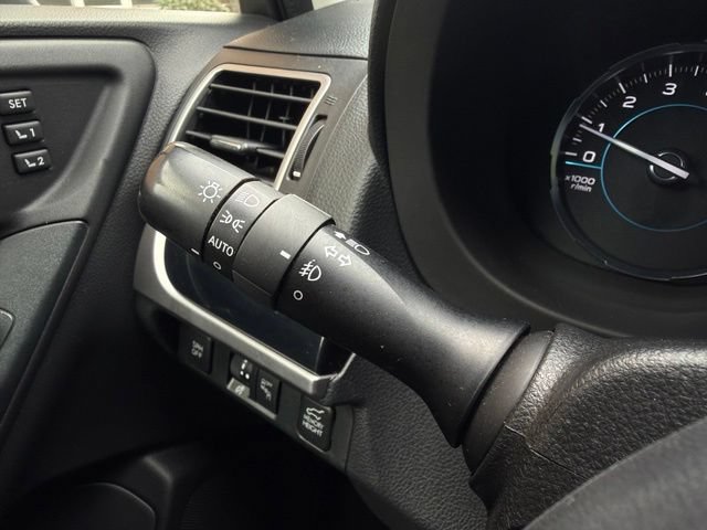 Used 2017 Subaru Forester 2.5i Touring AWD/4WD image 23