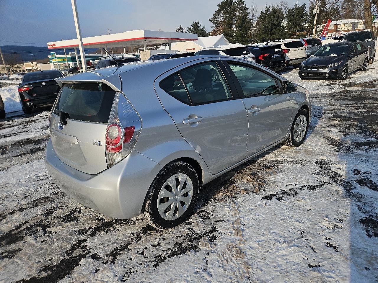 Used 2013 Toyota Prius C Two FWD image 3