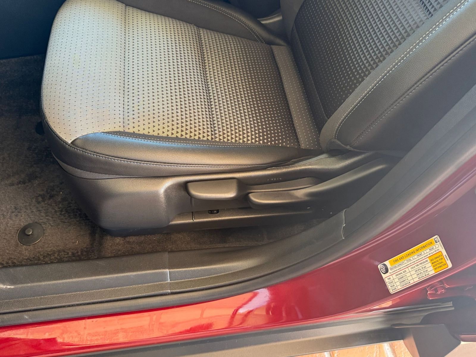 Used 2025 Chevrolet Trax LT image 22