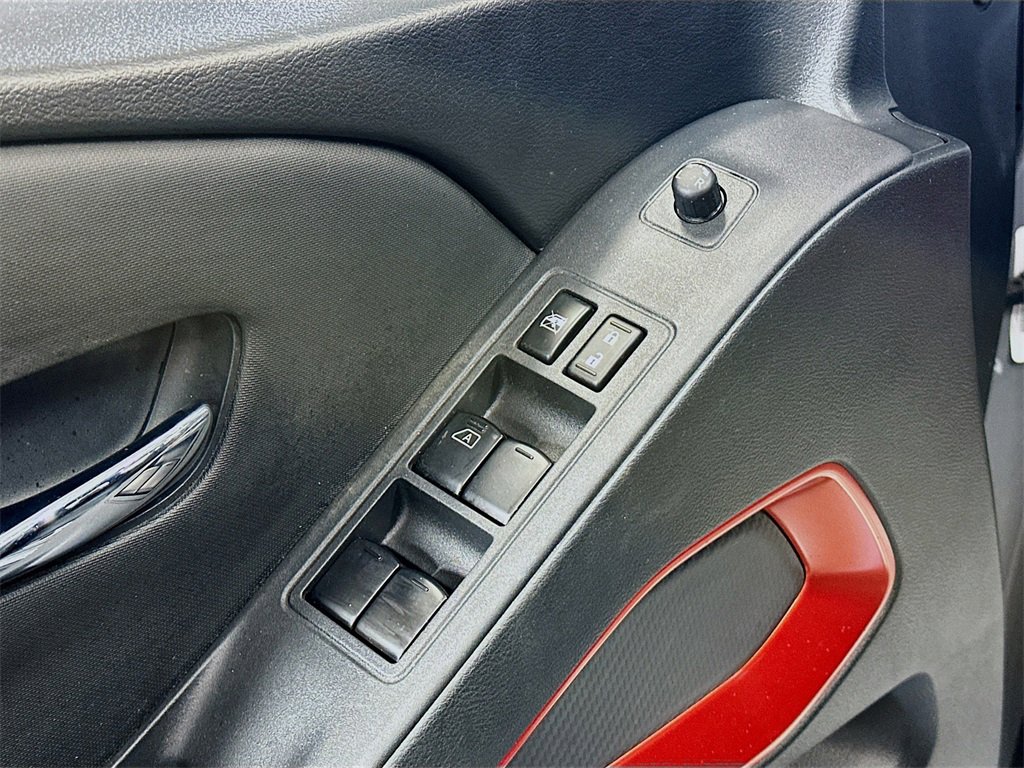 Used 2023 Nissan Frontier PRO-4X w/ Technology Package image 19