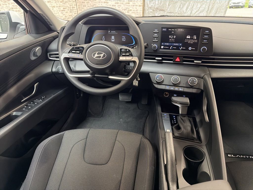 New 2026 Hyundai Elantra SE image 14