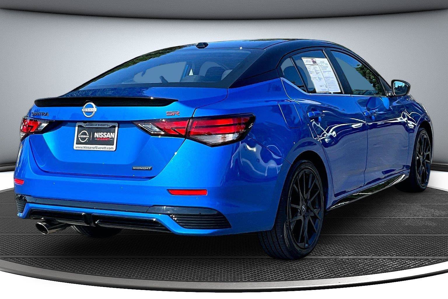 Used 2025 Nissan Sentra SR w/ Midnight Edition FWD image 7