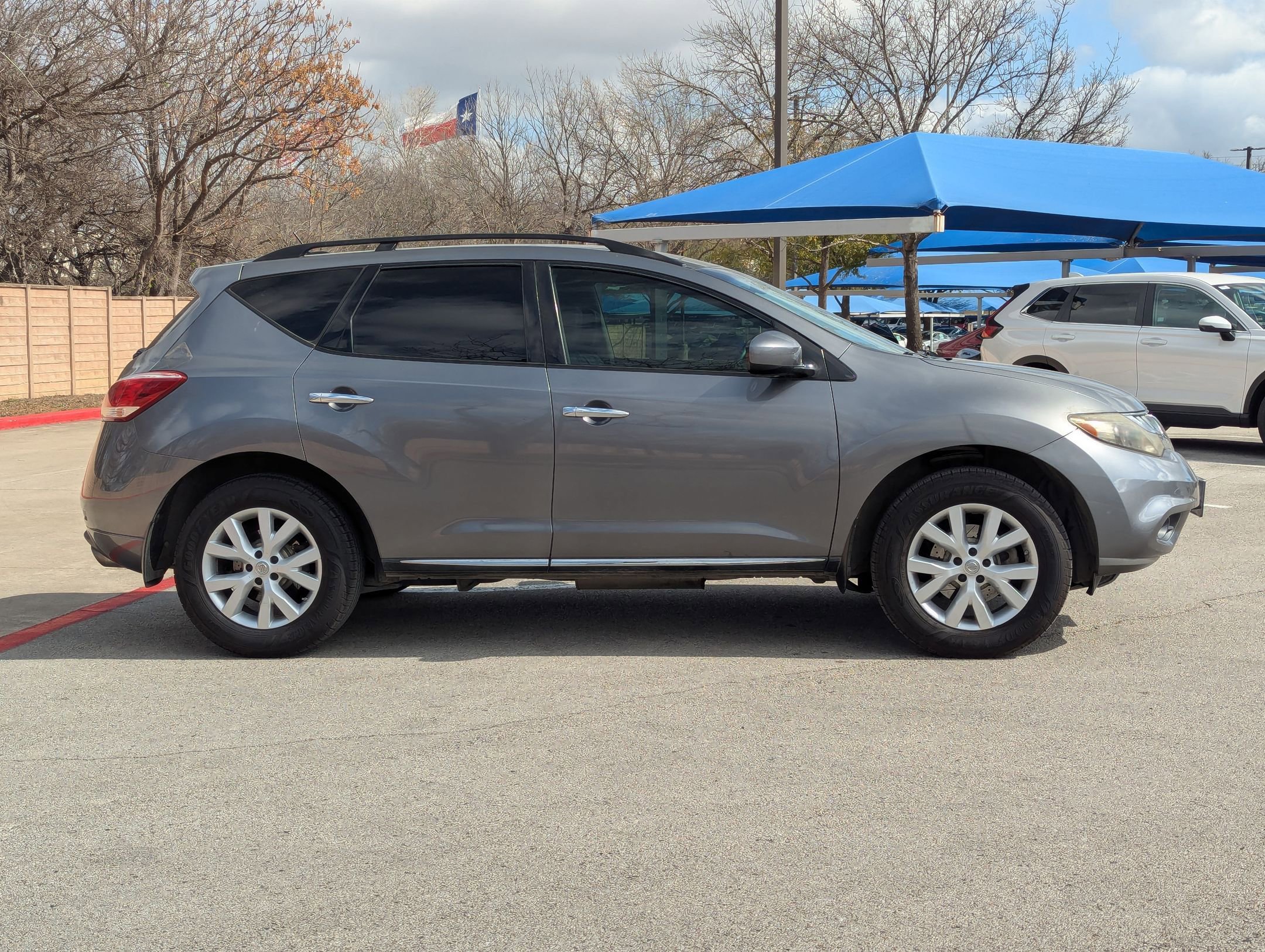 Used 2013 Nissan Murano SL w/ Navigation Pkg image 3