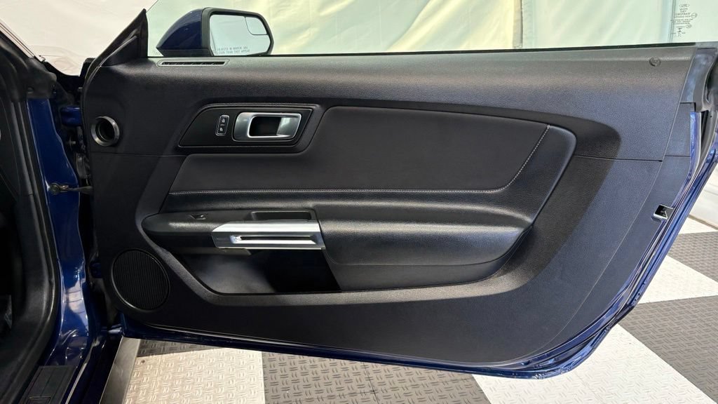 Used 2019 Ford Mustang GT w/ Black Accent Package RWD image 22