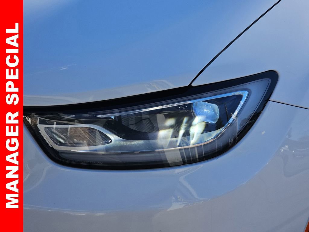 Used 2024 Chrysler Pacifica Touring-L image 33