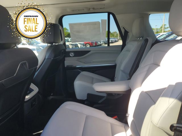 New 2025 Lincoln Navigator Reserve image 17