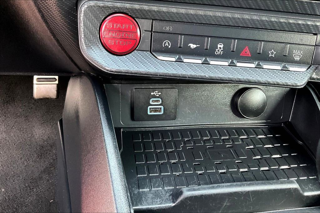 Used 2024 Ford Mustang Premium image 17