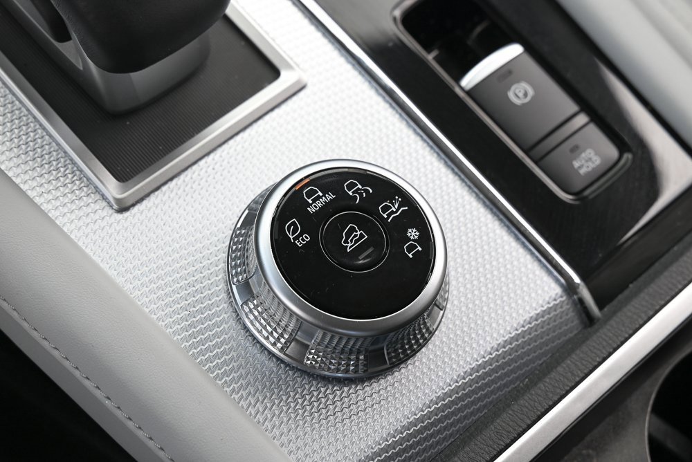 Used 2024 Mitsubishi Outlander SEL image 38