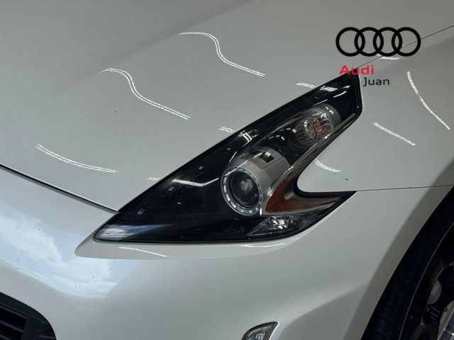Used 2020 Nissan 370Z Coupe RWD image 7