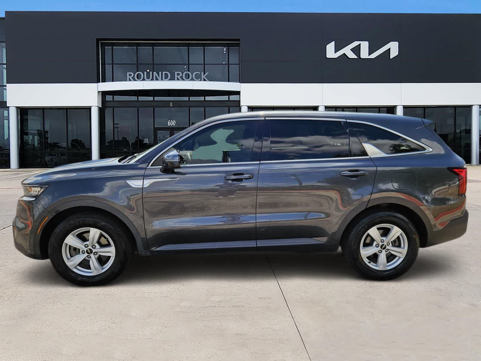 Used 2022 Kia Sorento LX FWD image 4