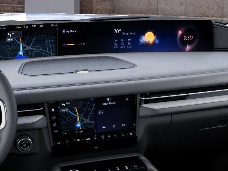 New 2027 Lincoln Navigator L Premier AWD/4WD image 14