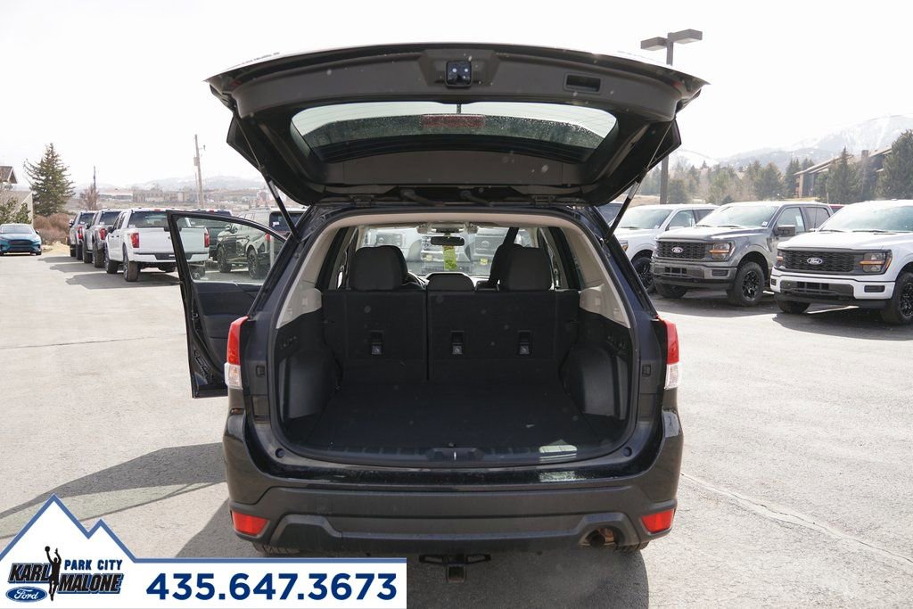 Used 2020 Subaru Forester Premium image 32