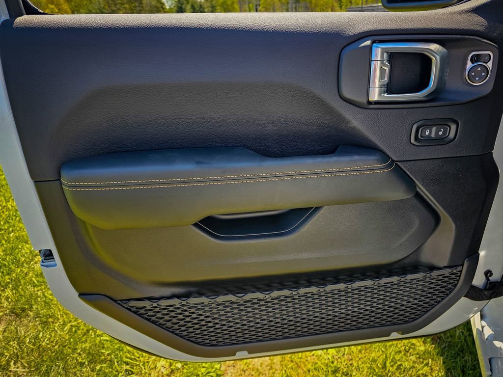 New 2026 Jeep Gladiator Sport AWD/4WD image 10