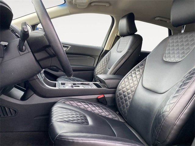 Used 2024 Ford Edge Titanium image 9