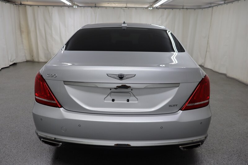 Used 2017 Genesis G90 3.3T Premium RWD image 5