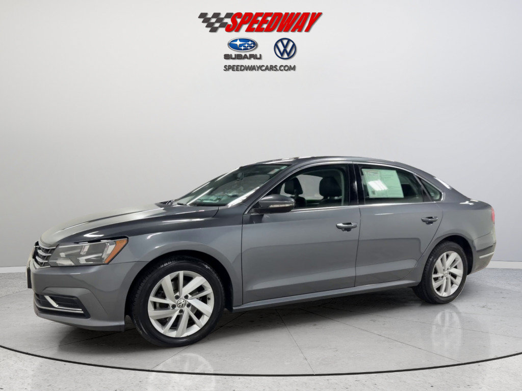 Used 2018 Volkswagen Passat 2.0T SE FWD image 11