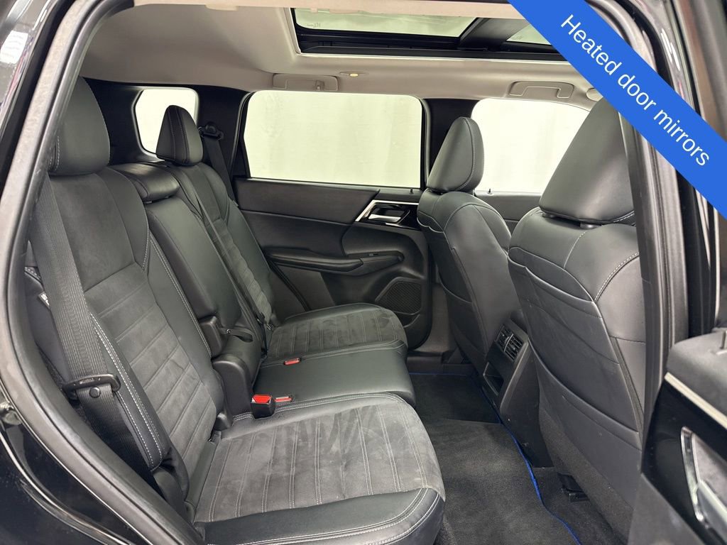 Used 2024 Mitsubishi Outlander SE image 12