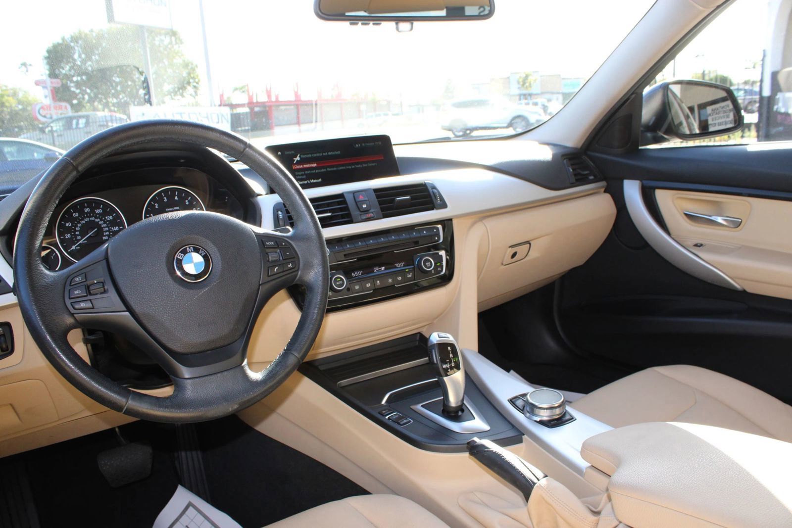 Used 2018 BMW 320i Sedan RWD image 15