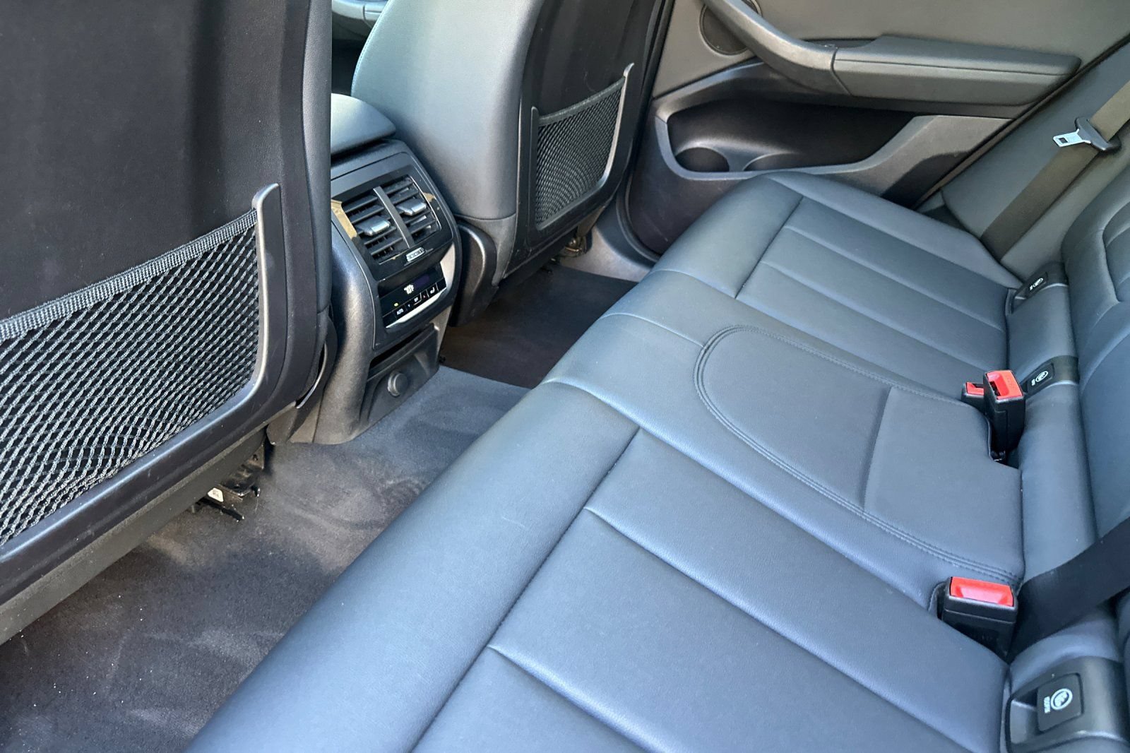 Used 2019 BMW X3 sDrive30i w/ Convenience Package RWD image 12