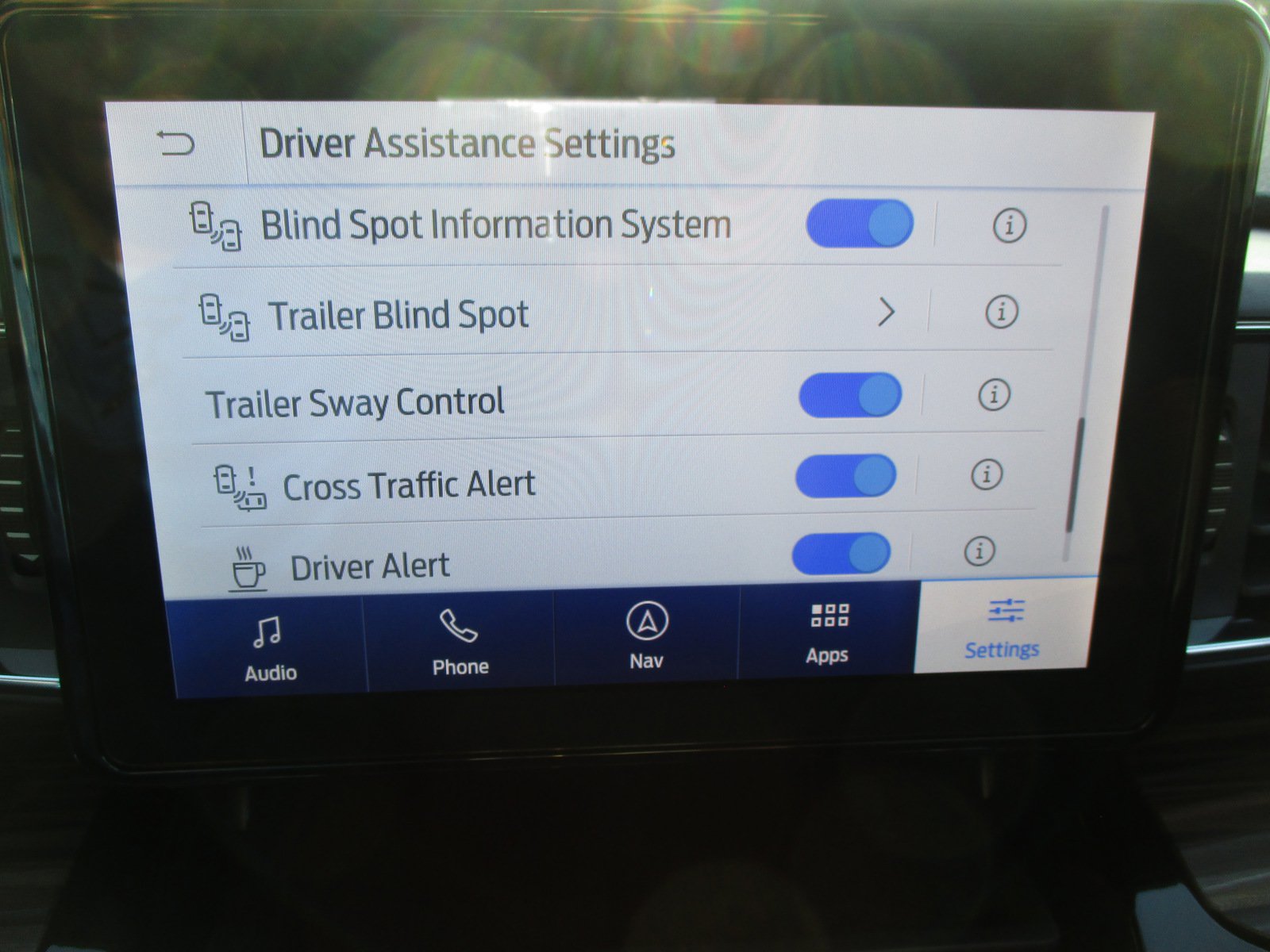 New 2024 Ford Explorer Limited w/ Equipment Group 301A RWD image 19
