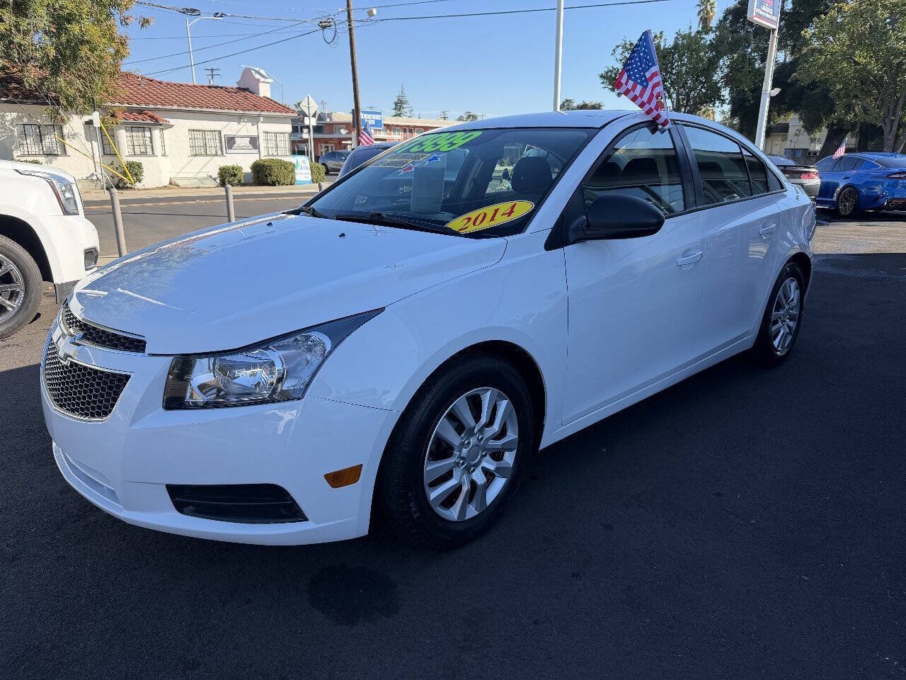 Used 2014 Chevrolet Cruze LS FWD image 4