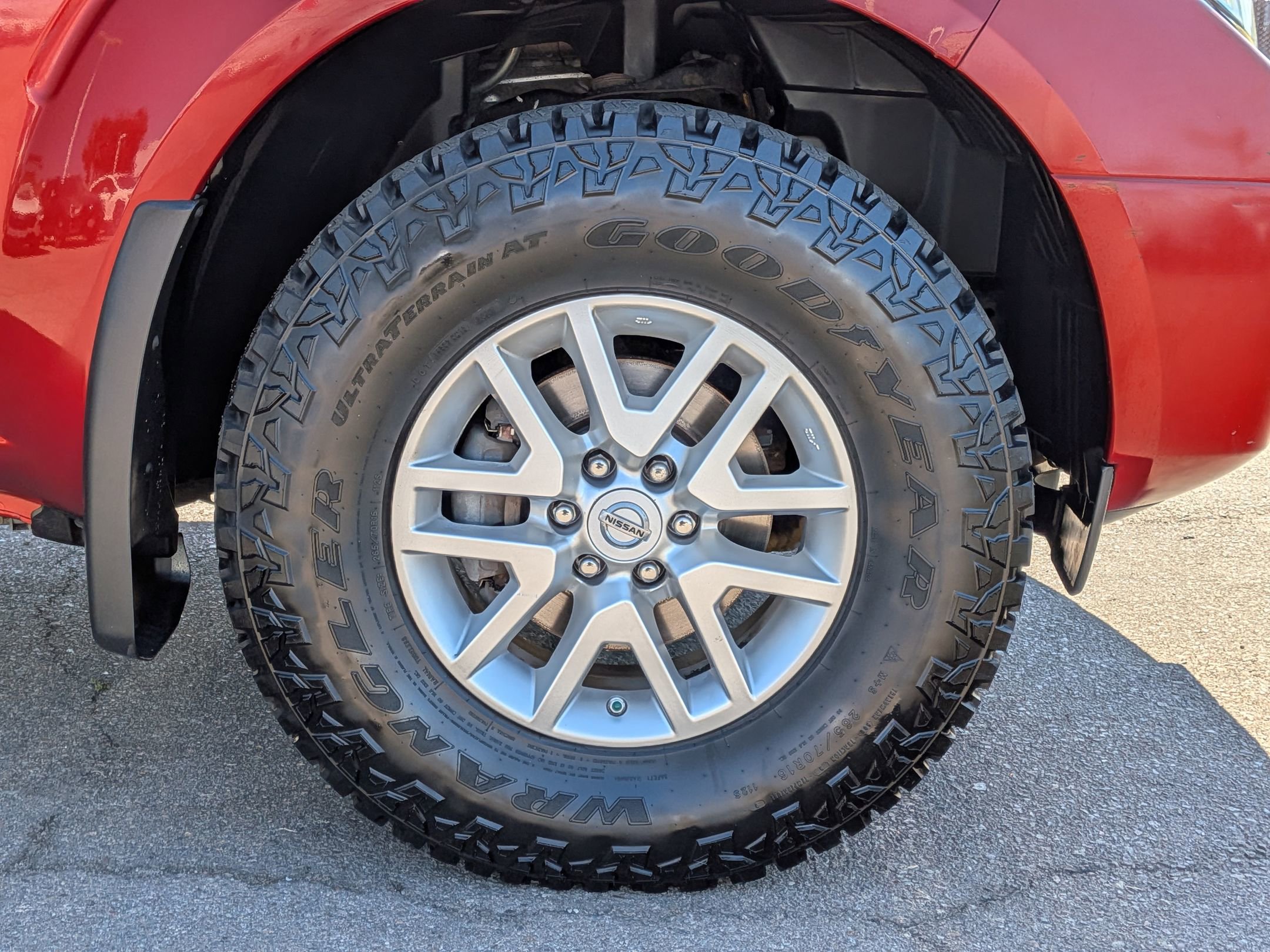 Used 2016 Nissan Frontier SV w/ SV Value Truck Package image 7