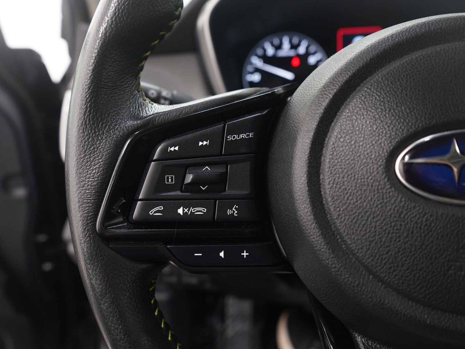 Used 2025 Subaru Outback Onyx Edition image 25