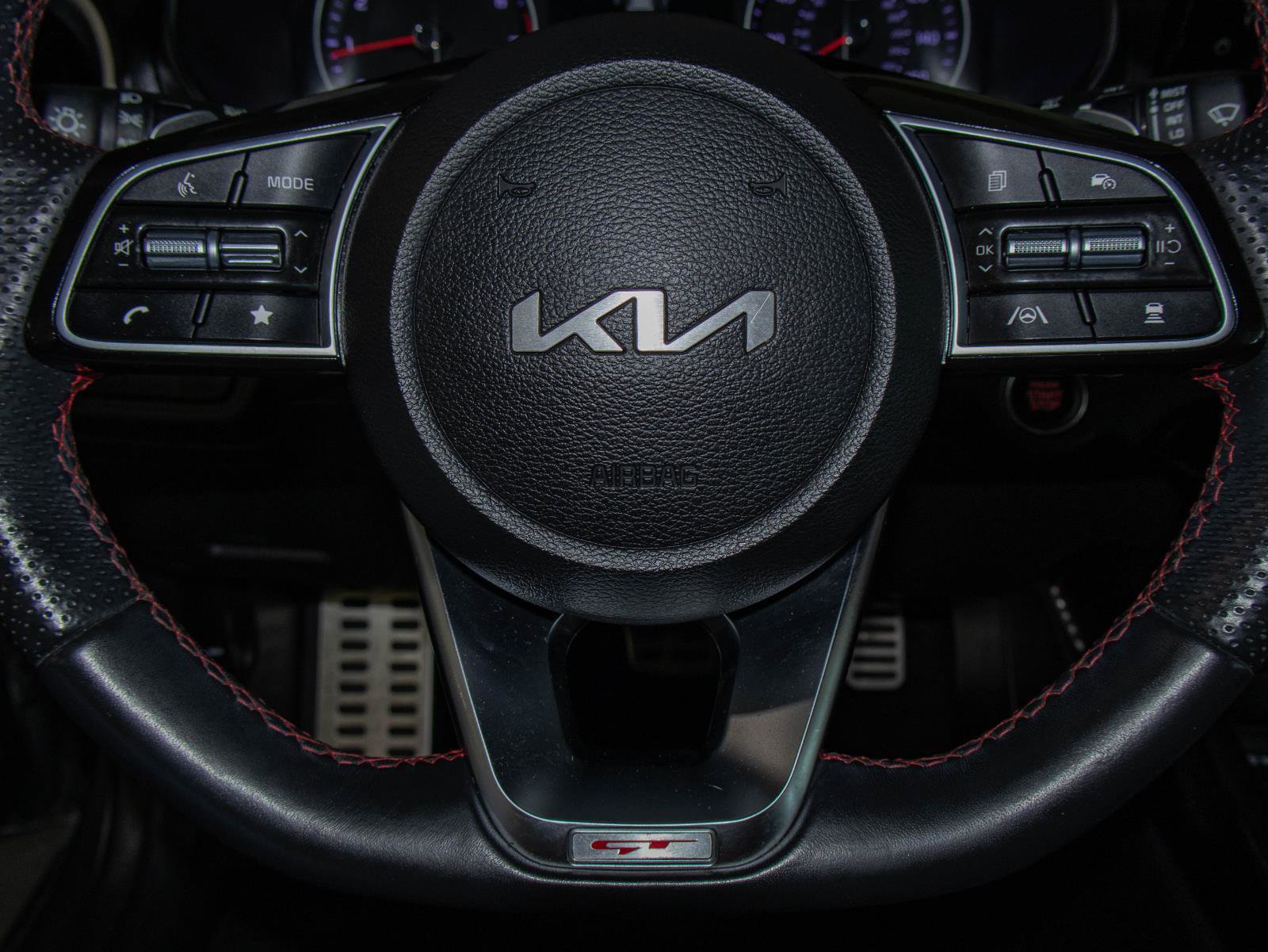 Used 2023 Kia Forte GT image 12