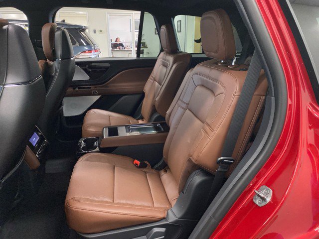 New 2026 Lincoln Aviator Reserve image 9