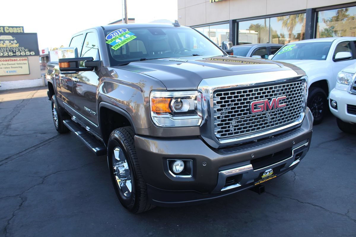 Used 2015 GMC Sierra 3500 Denali w/ Duramax Plus Package AWD/4WD image 8