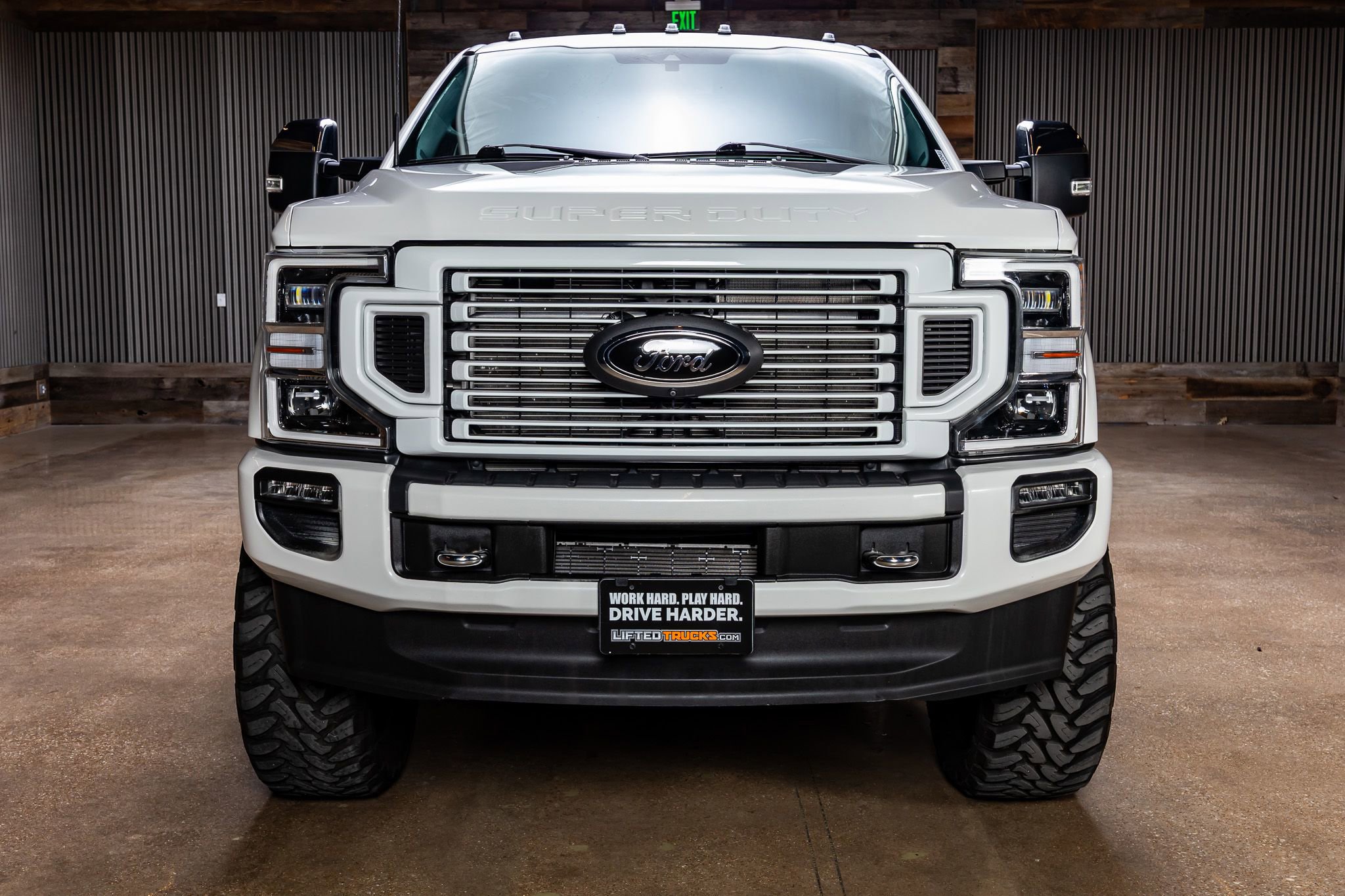 Used 2022 Ford F350 Platinum image 2