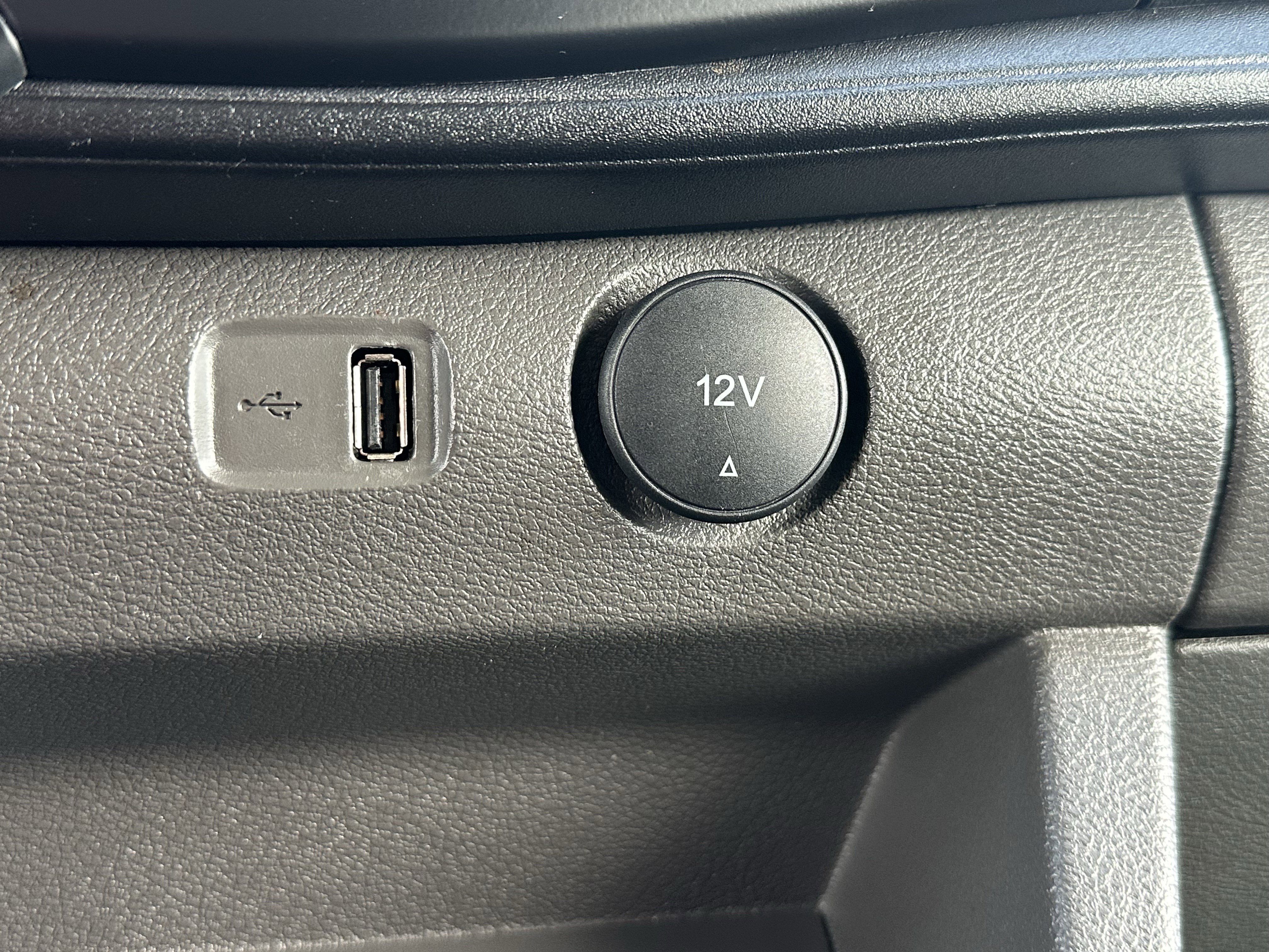 Used 2024 Ford Transit 350 XL image 32