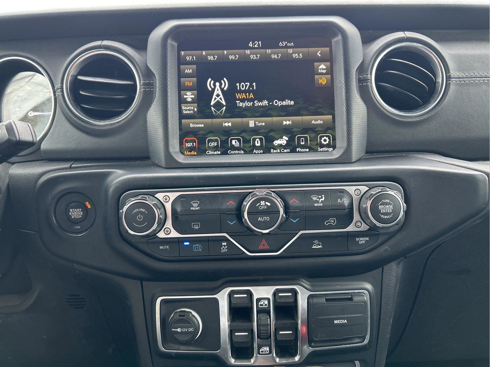 Certified 2021 Jeep Wrangler Unlimited Sahara image 17