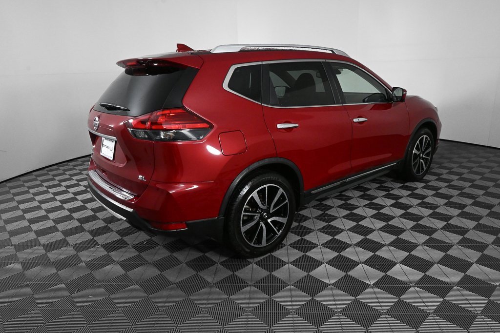 Used 2017 Nissan Rogue SL w/ SL Premium Package image 26