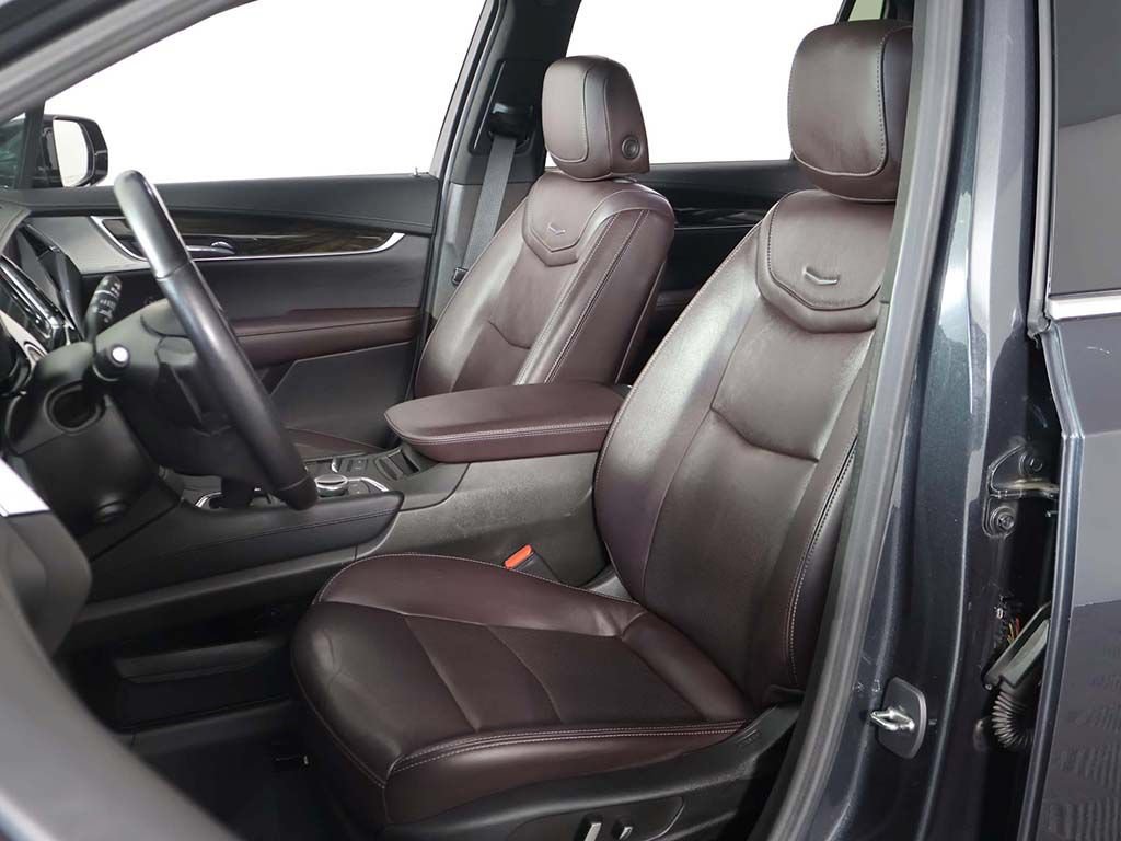 Used 2023 Cadillac XT6 Premium Luxury AWD/4WD image 36