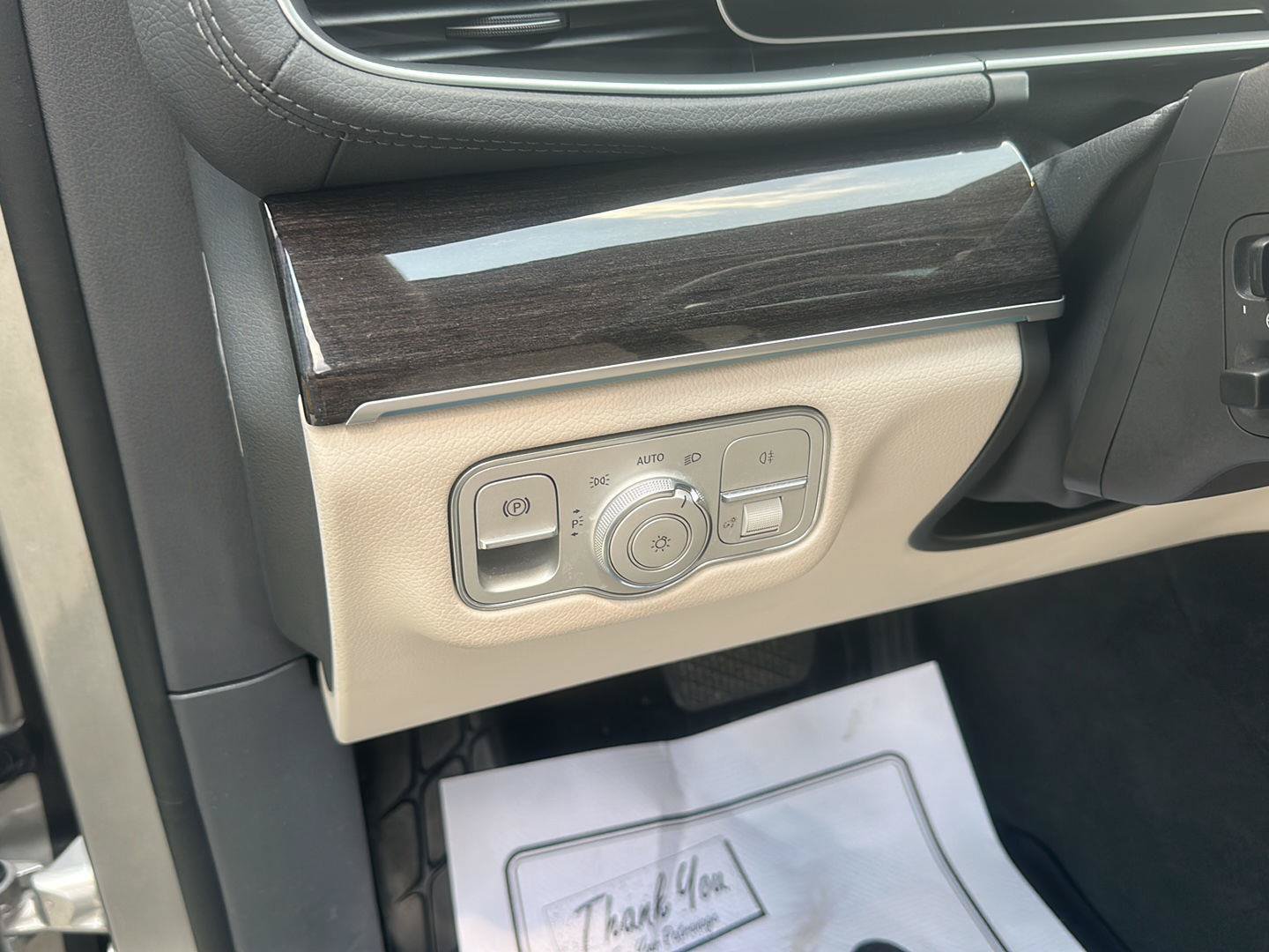 Used 2020 Mercedes-Benz GLS 450 4MATIC image 30