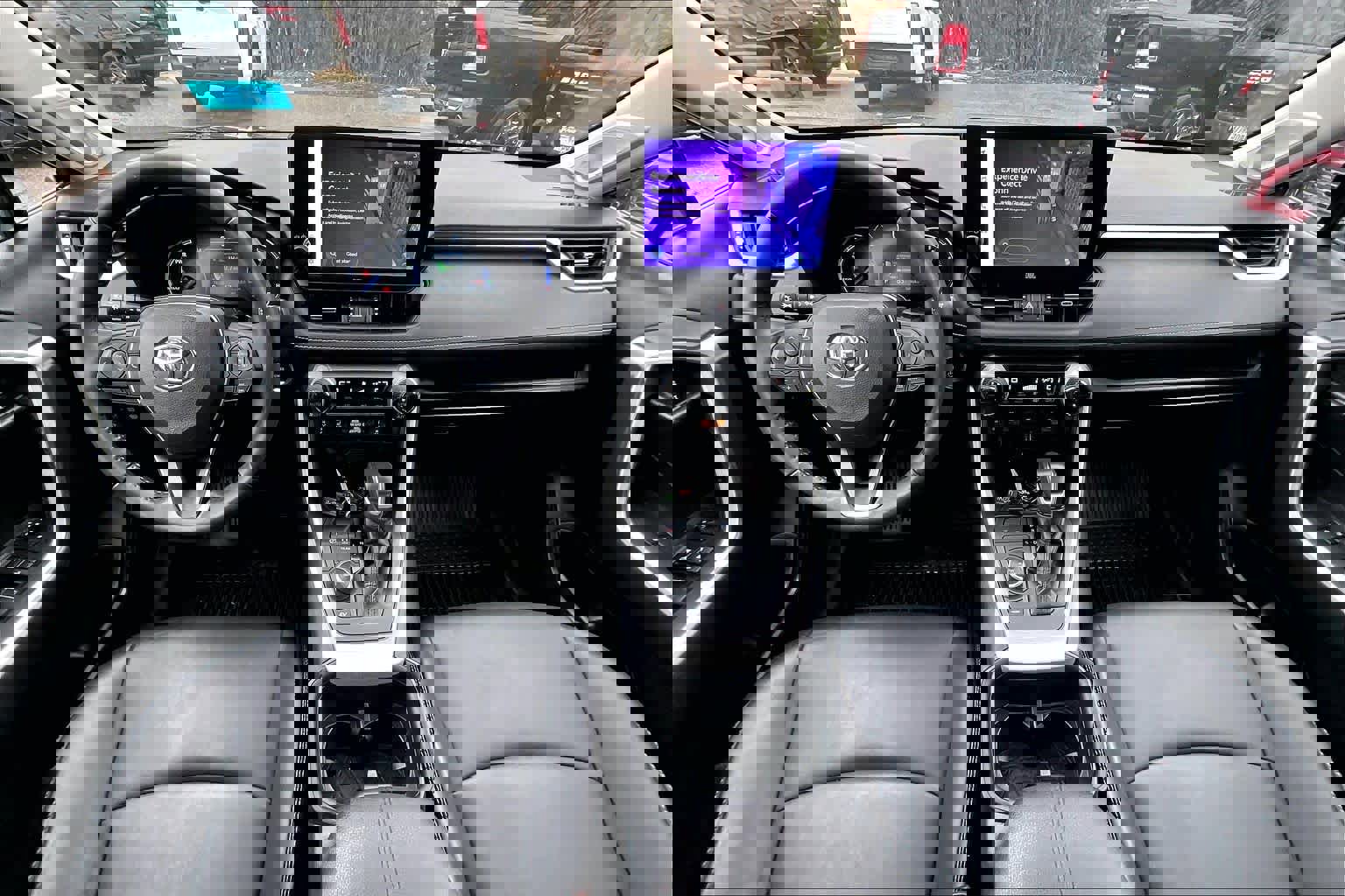 Used 2023 Toyota RAV4 XLE Premium image 15