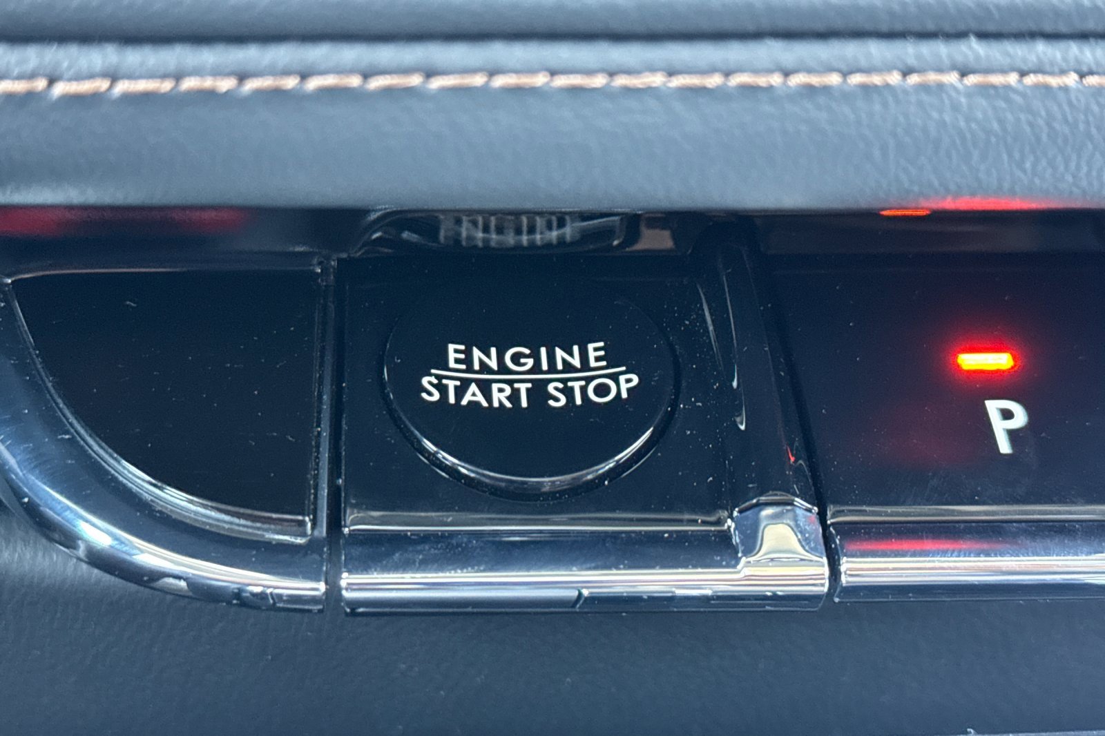 New 2025 Lincoln Aviator 2WD w/ Equipment Group 101A image 23