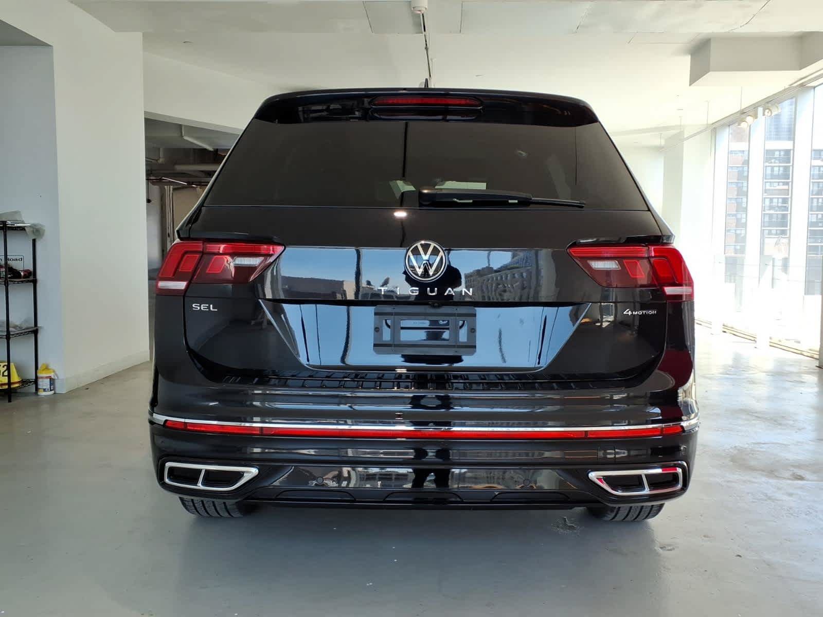 Used 2023 Volkswagen Tiguan SEL R-Line AWD/4WD image 5