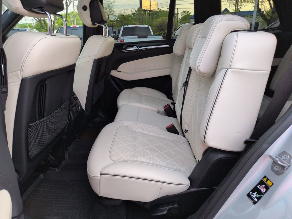 Used 2019 Mercedes-Benz GLS 450 4MATIC image 25