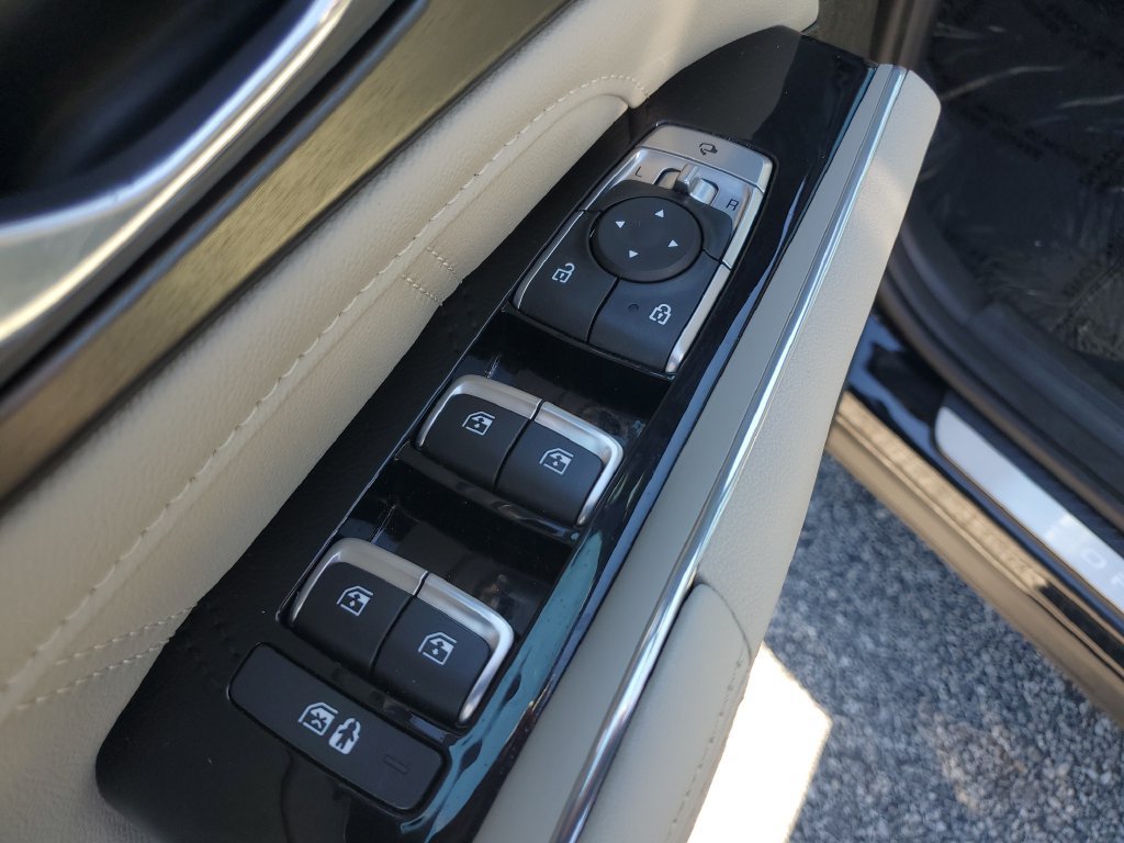 Used 2023 Kia Sorento SX AWD/4WD image 22