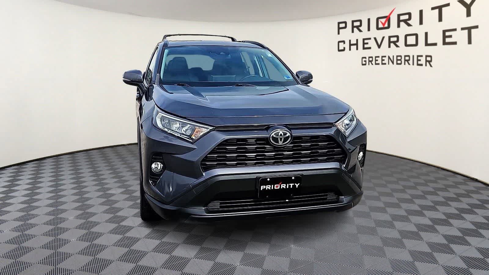 Used 2019 Toyota RAV4 XLE Premium w/ Cold Weather Package AWD/4WD image 3