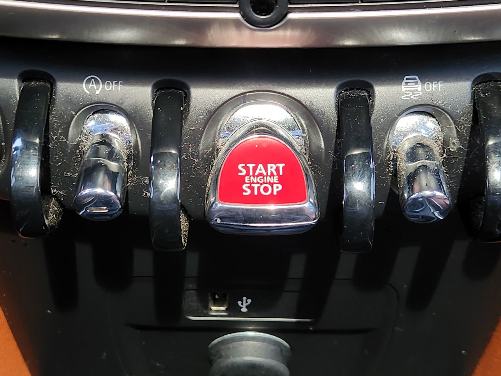 Used 2022 MINI Cooper Countryman S w/ Signature Upholstery Package image 25