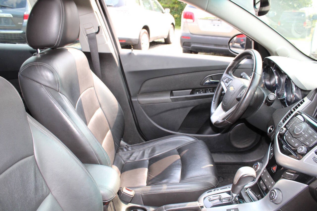 Used 2013 Chevrolet Cruze LTZ w/ Enhanced Safety Package FWD image 11