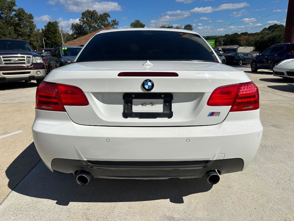 Used 2013 BMW 335i Convertible image 21
